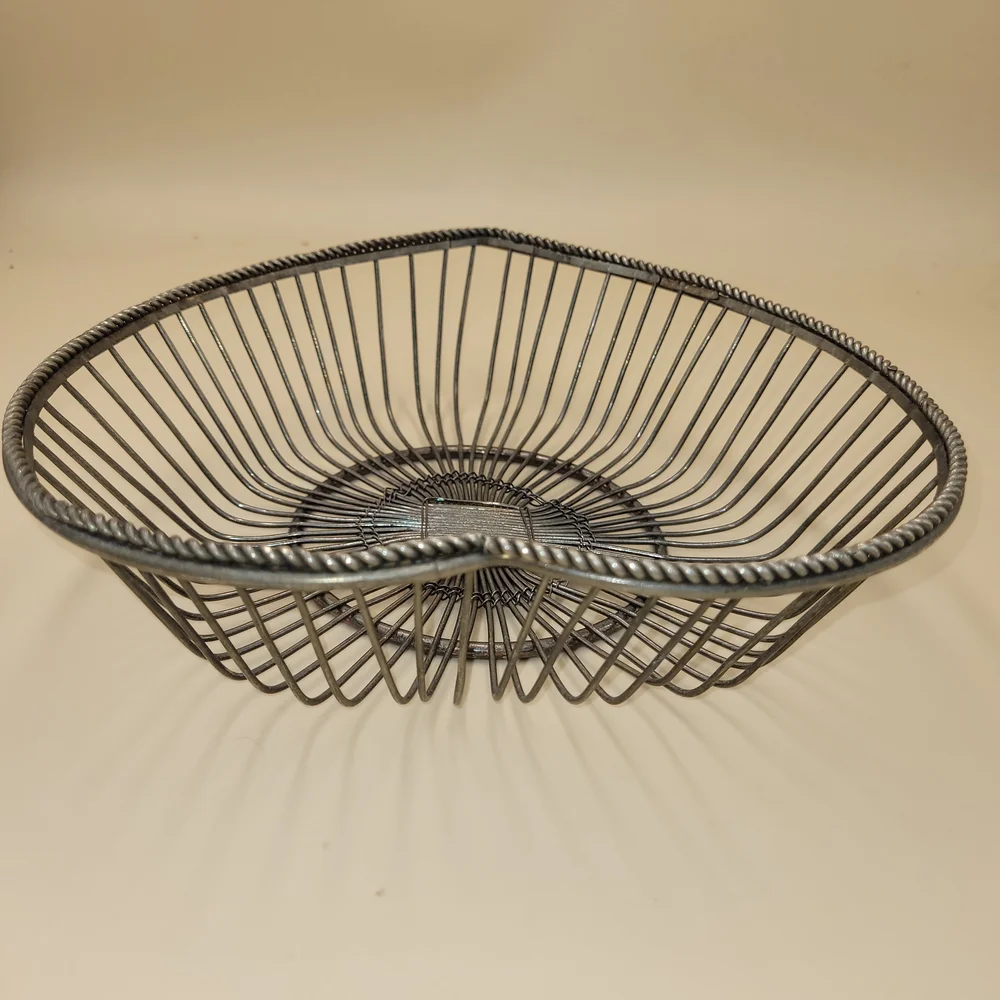 Vtg Heart Shaped Folk Art French Style Wire Basket for Eggs Fruit, Rolls Dresser